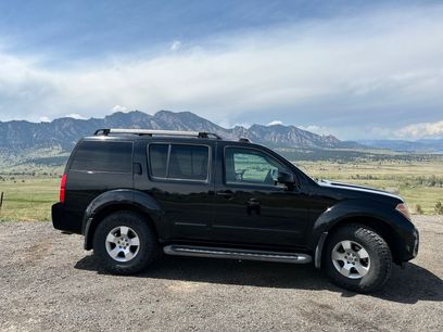 Used 2005 Nissan Pathfinder SE w/ (P01) Se Premium Pkg