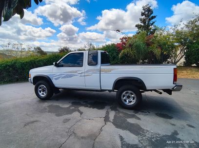 Used 1995 Nissan Pickup XE