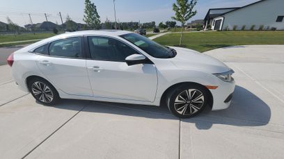 Used 2017 Honda Civic EX-T