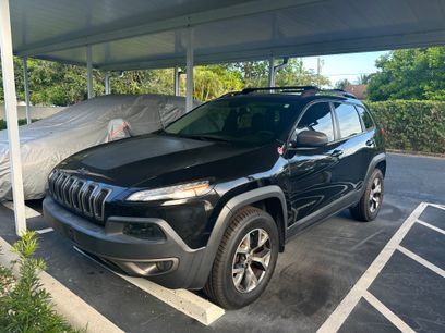 Used 2016 Jeep Cherokee Trailhawk w/ Comfort/Convenience Group