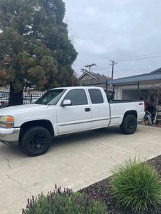 Used 1999 GMC Sierra 1500 4x4 Extended Cab w/ Convenience Plus Group