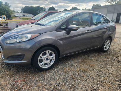 Used 2014 Ford Fiesta SE