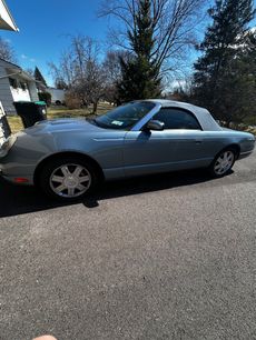 Used 2005 Ford Thunderbird Deluxe