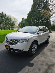 Used 2011 Lincoln MKX AWD w/ 102A Rapid Spec Order Code