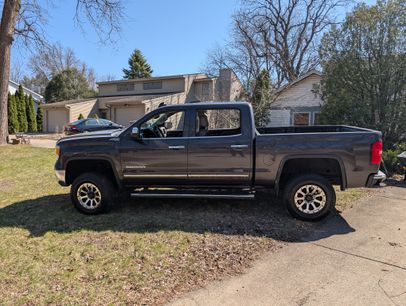 Used 2015 GMC Sierra 1500 SLT w/ SLT Crew Cab Value Package