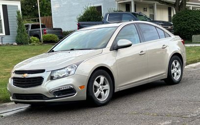 Used 2016 Chevrolet Cruze LT w/ Sun And Sound Package