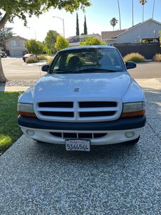 Used 1998 Dodge Dakota 2WD Regular Cab