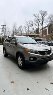 Used 2013 Kia Sorento LX w/ Convenience Pkg