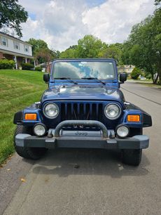 Used 2004 Jeep Wrangler 4WD w/ 30" Tire & Wheel Group