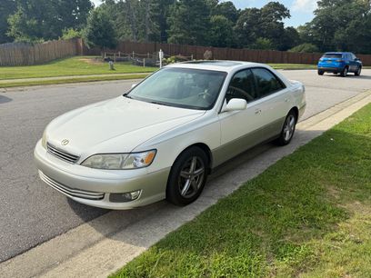 Used 2000 Lexus ES 330