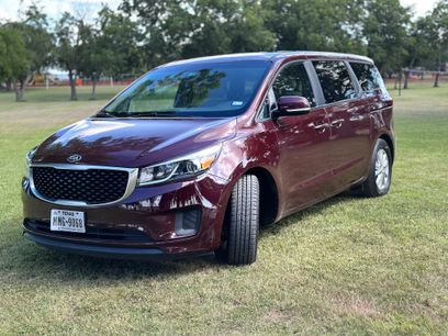 Used 2018 Kia Sedona LX