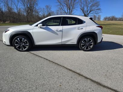 Used 2021 Lexus UX 250h w/ Accessory Package (Z2)