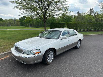 Used 2003 Lincoln Town Car Signature