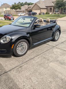Used 2013 Volkswagen Beetle 2.5