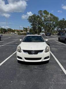 Used 2010 Nissan Altima 2.5 S w/ Premium Pkg