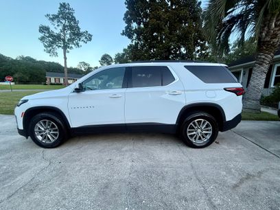 Used 2023 Chevrolet Traverse LT