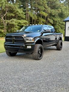 Used 2016 RAM 2500 Laramie w/ Black Appearance Group
