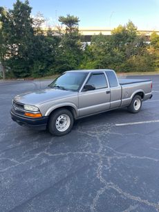 Used 2003 Chevrolet S10 Pickup 2WD Extended Cab