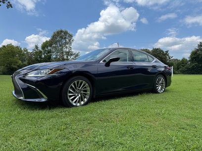 Used 2019 Lexus ES 350 w/ Accessory Package 2