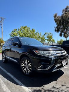 Used 2019 Mitsubishi Outlander SEL