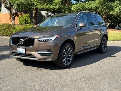 Used 2017 Volvo XC90 T6 Momentum w/ Vision Package