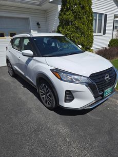 Used 2024 Nissan Kicks SV
