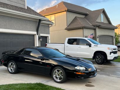 Used 1999 Chevrolet Camaro Z28 w/ SS Performance/Appearance Pkg