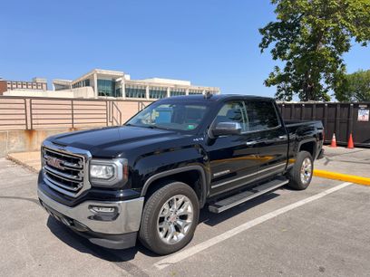 Used 2016 GMC Sierra 1500 SLT w/ SLT Premium Package