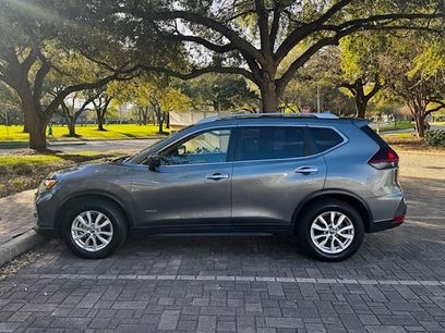 Used 2018 Nissan Rogue SV w/ Premium Package