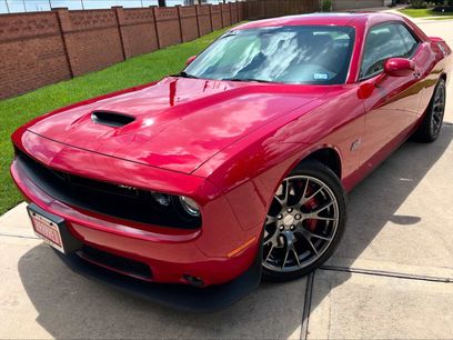 Used 2016 Dodge Challenger SRT w/ Technology Group