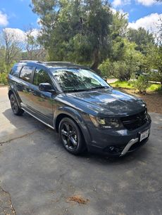 Used 2018 Dodge Journey Crossroad w/ Nav & Sun Group