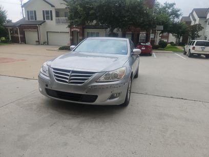 Used 2010 Hyundai Genesis 3.8 w/ Technology Pkg 4