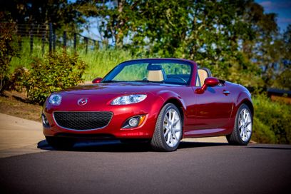 Used 2009 MAZDA MX-5 Miata Grand Touring