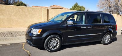 Used 2016 Chrysler Town & Country Touring-L