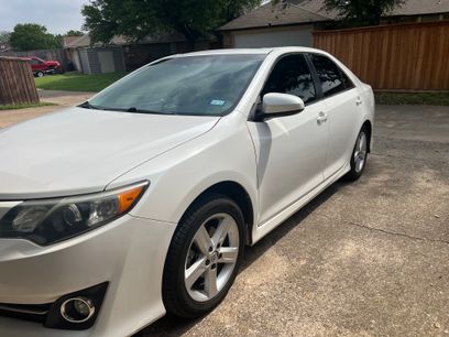 Used 2014 Toyota Camry SE