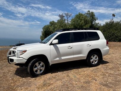 Used 2008 Toyota Land Cruiser w/ Upgrade Pkg