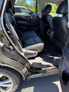 Used 2015 INFINITI QX60 AWD w/ Deluxe Touring Package