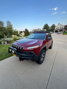 Used 2017 Jeep Cherokee Trailhawk w/ Comfort/Convenience Group