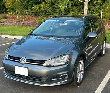 Used 2016 Volkswagen Golf SEL w/ Lighting Package (SEL)