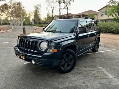 Used 2014 Jeep Patriot Latitude w/ Sun/Sound Group