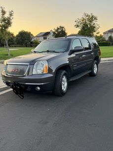 Used 2010 GMC Yukon SLT w/ SLT-2 Equipment Package