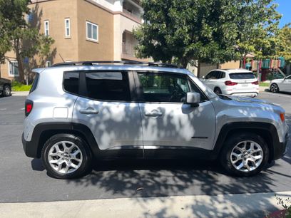 Used 2016 Jeep Renegade Latitude w/ Safety & Security Group