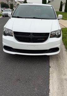 Used 2017 Dodge Grand Caravan SE