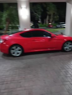 Used 2010 Hyundai Genesis 2.0T w/ Navigation Pkg 2