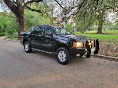 Used 2011 Chevrolet Avalanche LT w/ Suspension Package, Off-Road