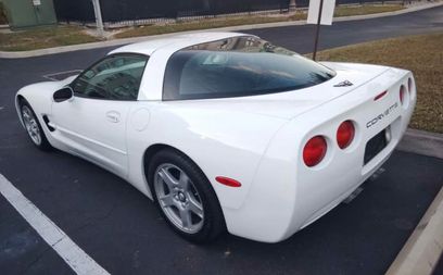 Used 1998 Chevrolet Corvette Coupe w/ Roof Pkg