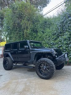 Used 2015 Jeep Wrangler Unlimited Sahara w/ Connectivity Group