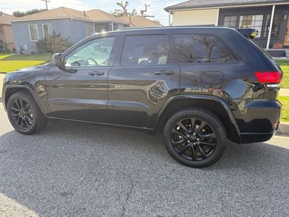 Used 2018 Jeep Grand Cherokee Altitude