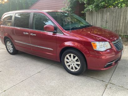 Used 2015 Chrysler Town & Country Touring w/ Driver Convenience Group