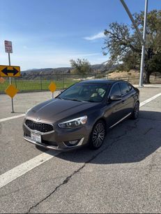 Used 2014 Kia Cadenza Premium w/ Technology Package